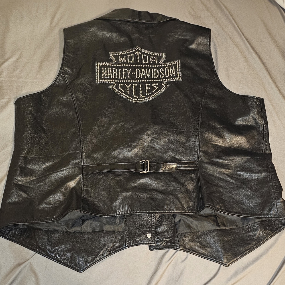 Harley-Davidson Rhinestone Logo Leather Vest Women’s Size 2W Black Biker Western - Picture 2 of 8